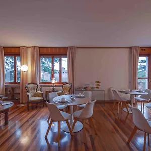 Alojamento de Acomodação e Pequeno-almoço 3 Amici Al Castello, Verona