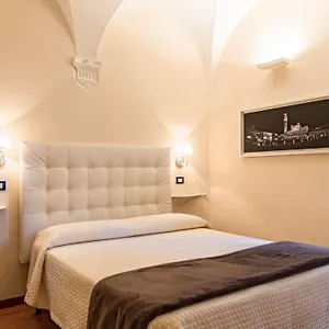 Quattro Cantoni 2* Siena