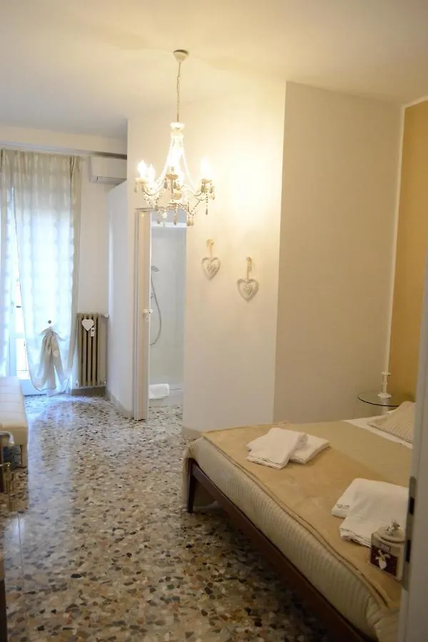 Casa Isabella Hotel Verona 2*,  Italy